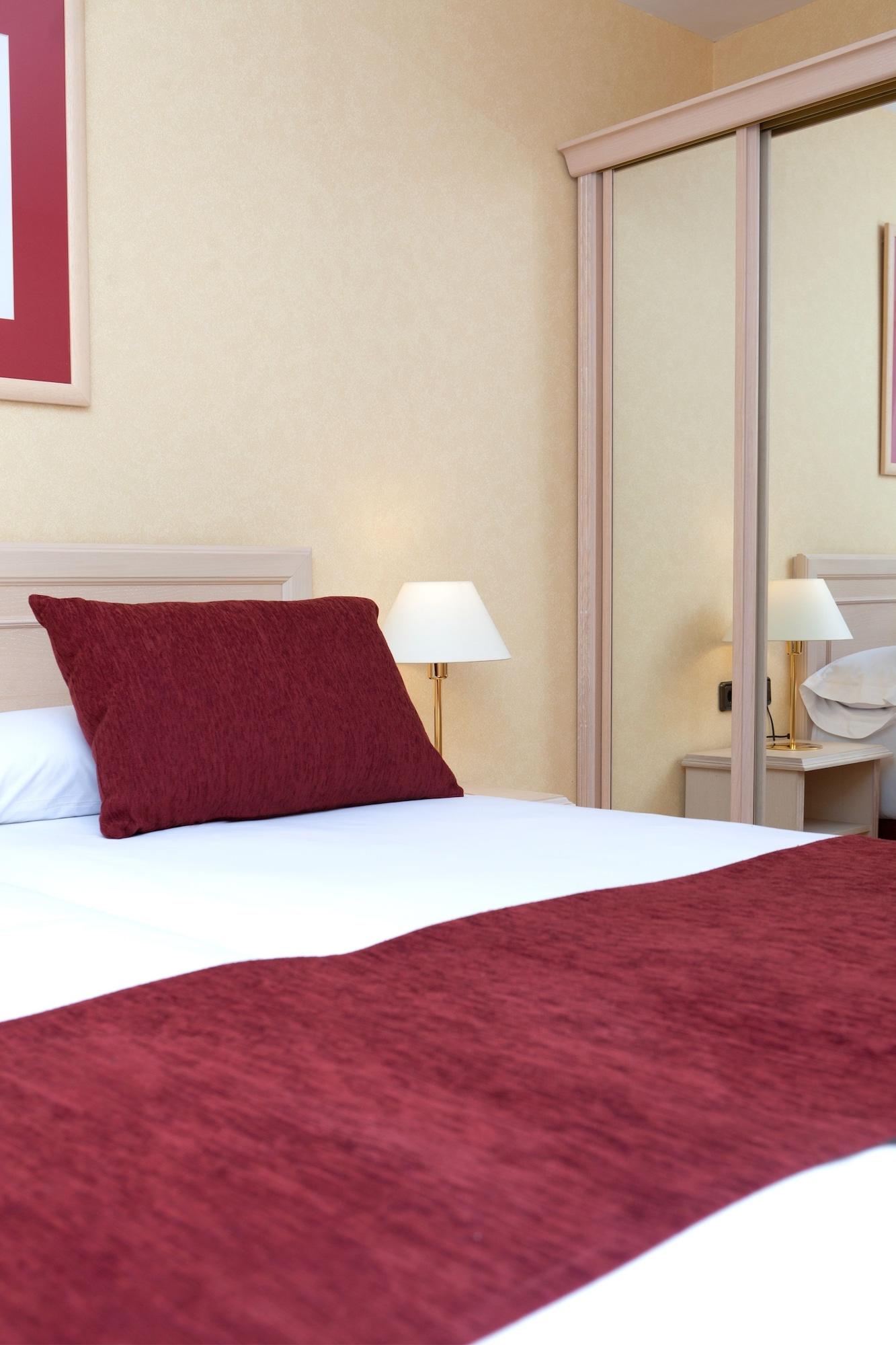 Luze Castellana Hotel Madrid Exterior photo